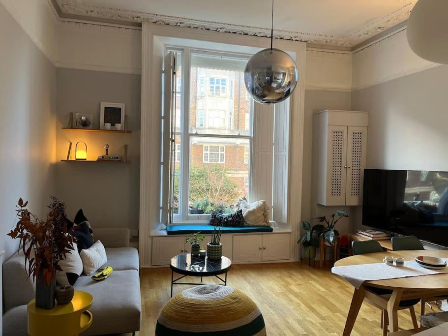 Gorgeous 2 Bedroom Flat In Charming Swiss Cottage Londres Extérieur photo